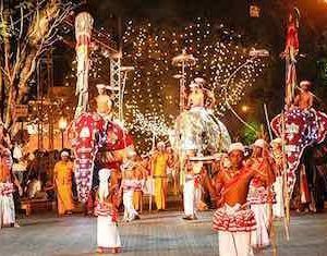 Esala perahera in sri lanka Sri Lanka Viaggi Eden